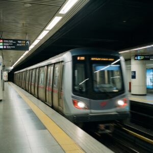 Обновление подвижного состава метро: новые поезда для комфорта и безопасности